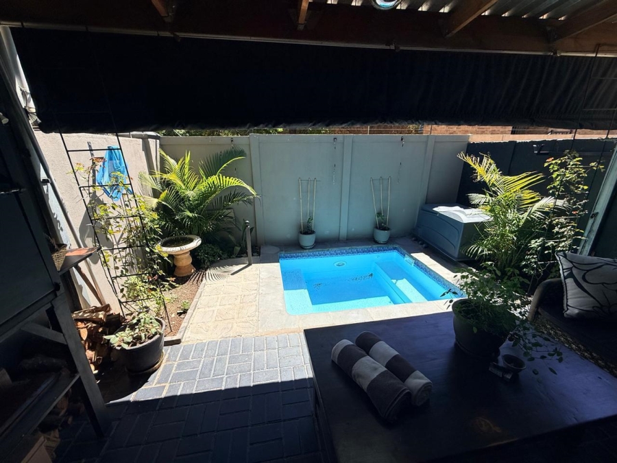 2 Bedroom Property for Sale in Paglande Western Cape